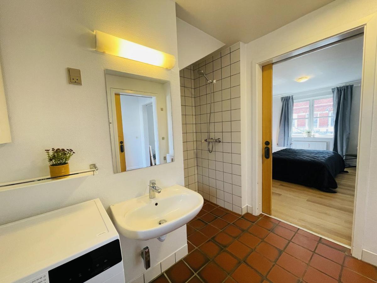 Aday - Central Terrace Apartment In Hjorring Luaran gambar