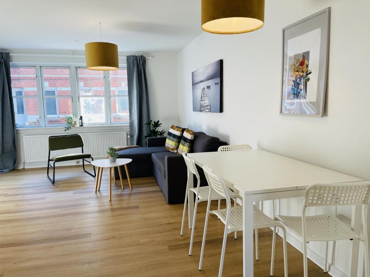 Aday - Central Terrace Apartment In Hjorring Luaran gambar